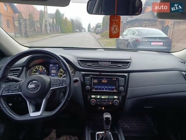 Черный Ниссан Rogue, объемом двигателя 2.49 л и пробегом 157 тыс. км за 13500 $, фото 11 на Automoto.ua