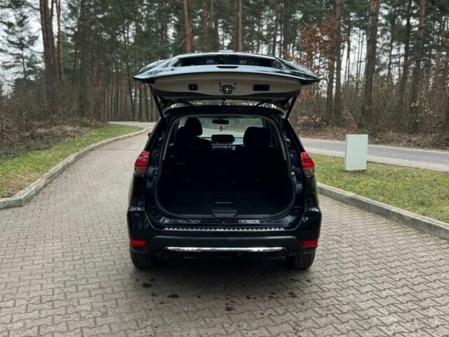 Черный Ниссан Rogue, объемом двигателя 2.5 л и пробегом 95 тыс. км за 15200 $, фото 4 на Automoto.ua