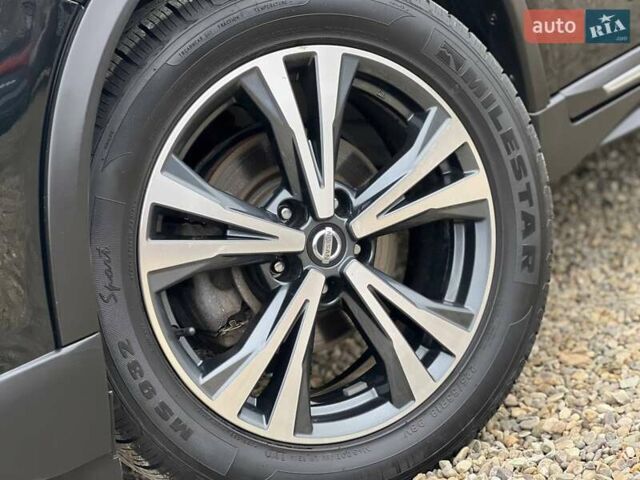 Черный Ниссан Rogue, объемом двигателя 2.5 л и пробегом 177 тыс. км за 14800 $, фото 17 на Automoto.ua