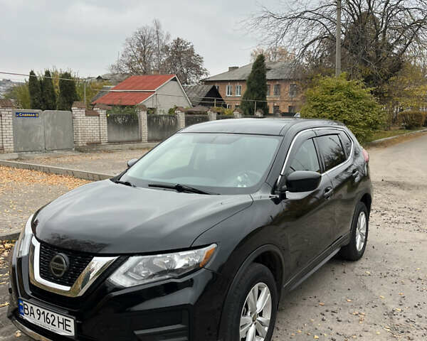 Черный Ниссан Rogue, объемом двигателя 2.49 л и пробегом 166 тыс. км за 15500 $, фото 2 на Automoto.ua