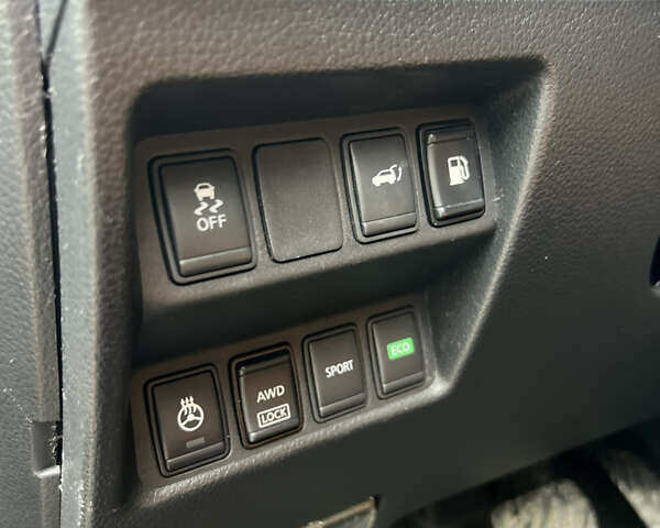 Черный Ниссан Rogue, объемом двигателя 2.49 л и пробегом 161 тыс. км за 14300 $, фото 39 на Automoto.ua