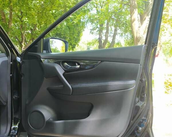 Черный Ниссан Rogue, объемом двигателя 2.5 л и пробегом 79 тыс. км за 18500 $, фото 12 на Automoto.ua