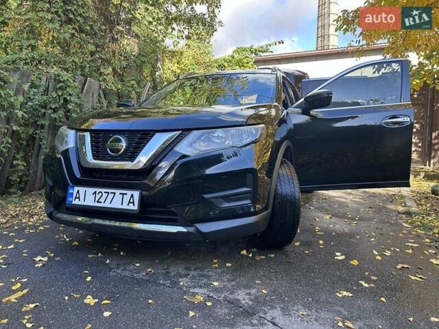Черный Ниссан Rogue, объемом двигателя 2.5 л и пробегом 165 тыс. км за 18000 $, фото 1 на Automoto.ua