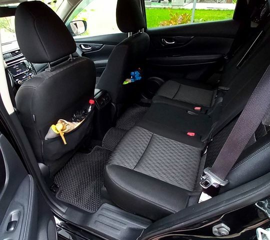 Чорний Ніссан Rogue, об'ємом двигуна 2.5 л та пробігом 83 тис. км за 17000 $, фото 3 на Automoto.ua