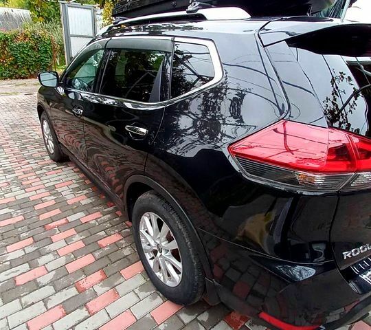Чорний Ніссан Rogue, об'ємом двигуна 2.5 л та пробігом 83 тис. км за 17000 $, фото 1 на Automoto.ua