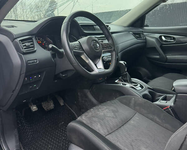 Черный Ниссан Rogue, объемом двигателя 2.49 л и пробегом 115 тыс. км за 8500 $, фото 6 на Automoto.ua