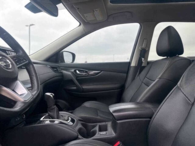 Черный Ниссан Rogue, объемом двигателя 2.5 л и пробегом 37 тыс. км за 7000 $, фото 9 на Automoto.ua