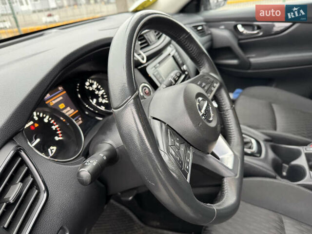 Черный Ниссан Rogue, объемом двигателя 2.49 л и пробегом 83 тыс. км за 17490 $, фото 16 на Automoto.ua