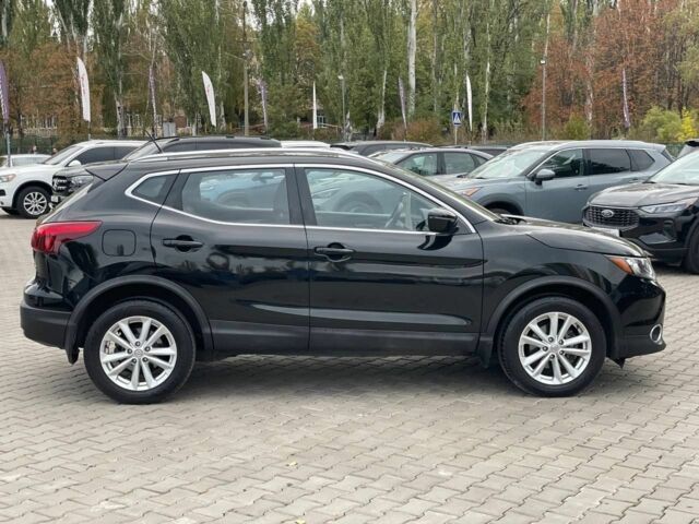 Чорний Ніссан Rogue, об'ємом двигуна 2 л та пробігом 12 тис. км за 16500 $, фото 7 на Automoto.ua