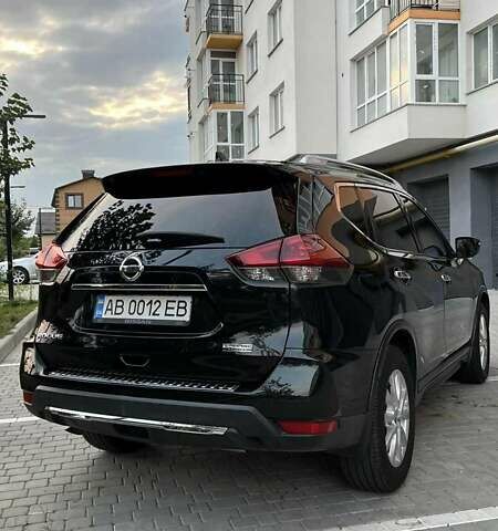 Черный Ниссан Rogue, объемом двигателя 2.49 л и пробегом 154 тыс. км за 15900 $, фото 3 на Automoto.ua