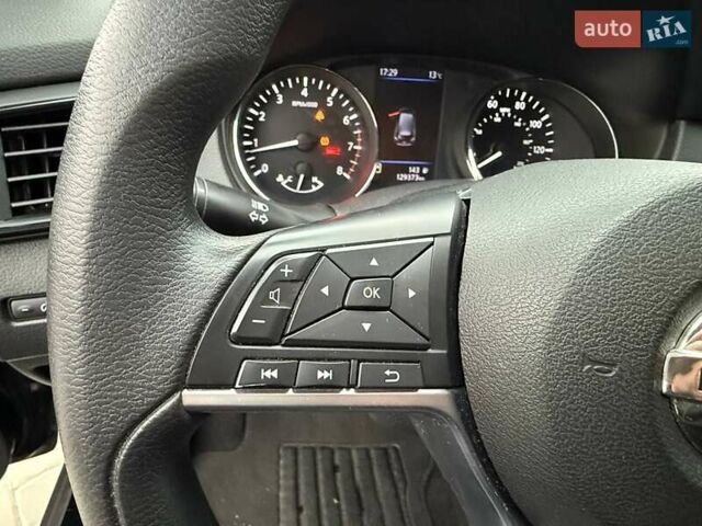 Черный Ниссан Rogue, объемом двигателя 2.49 л и пробегом 129 тыс. км за 13700 $, фото 31 на Automoto.ua