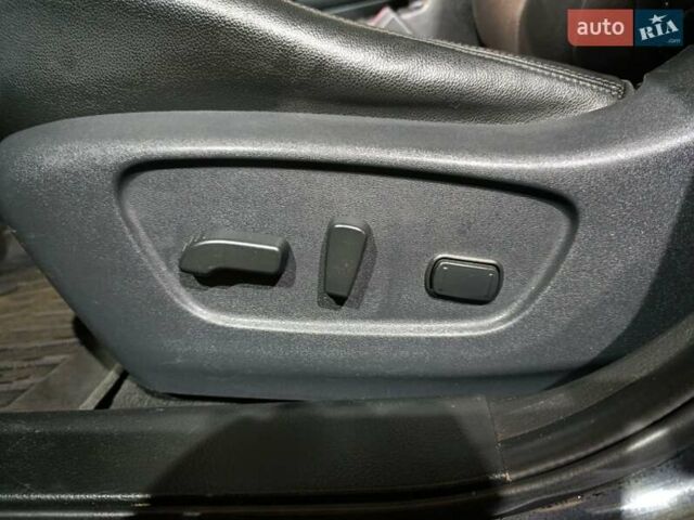 Черный Ниссан Rogue, объемом двигателя 2.49 л и пробегом 59 тыс. км за 17999 $, фото 6 на Automoto.ua