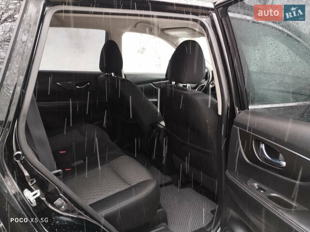 Чорний Ніссан Rogue, об'ємом двигуна 2.49 л та пробігом 257 тис. км за 14700 $, фото 13 на Automoto.ua