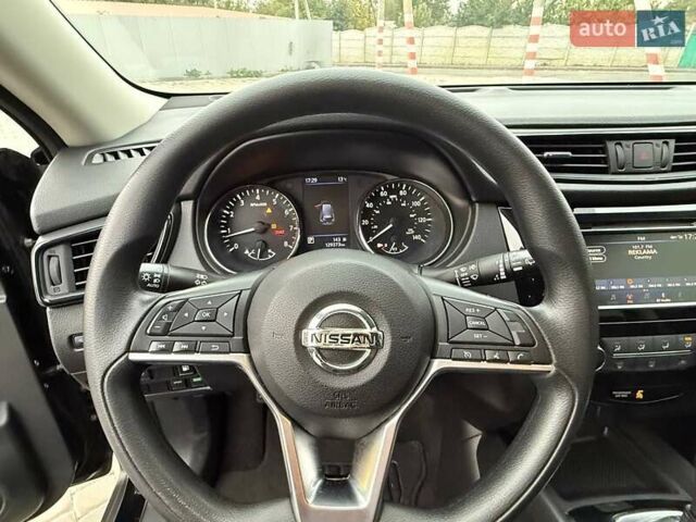 Черный Ниссан Rogue, объемом двигателя 2.49 л и пробегом 129 тыс. км за 13700 $, фото 30 на Automoto.ua