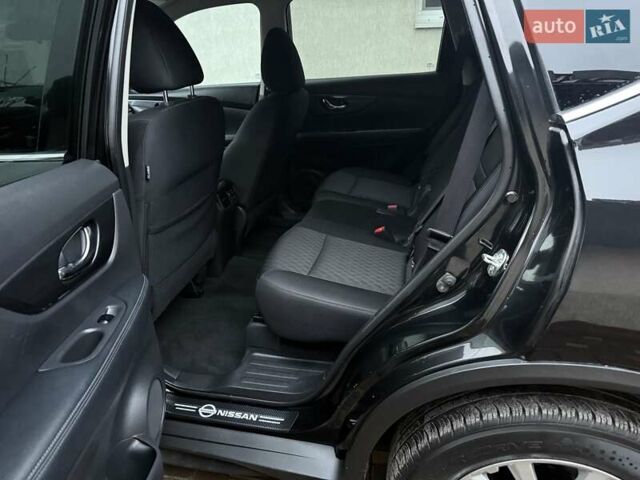 Черный Ниссан Rogue, объемом двигателя 2.49 л и пробегом 139 тыс. км за 14800 $, фото 25 на Automoto.ua
