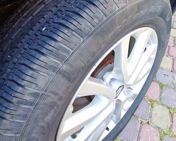 Черный Ниссан Rogue, объемом двигателя 2.49 л и пробегом 49 тыс. км за 16200 $, фото 11 на Automoto.ua