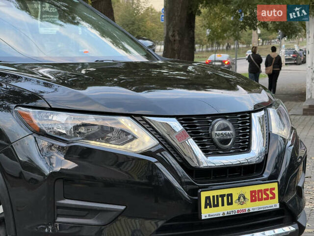 Черный Ниссан Rogue, объемом двигателя 2.49 л и пробегом 143 тыс. км за 17499 $, фото 9 на Automoto.ua