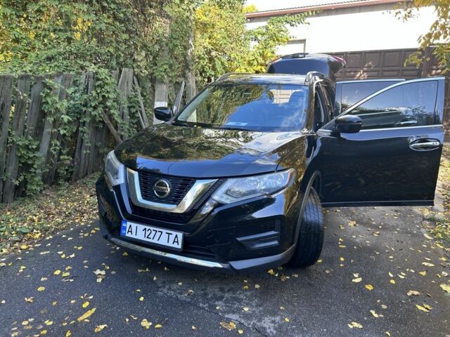 Ніссан Rogue 2019 у Броварах на Automoto.ua Чорний Ніссан Rogue, об'ємом двигуна 2.5 л та пробігом 165 тис. км за 18000 $, фото 1 на Automoto.ua