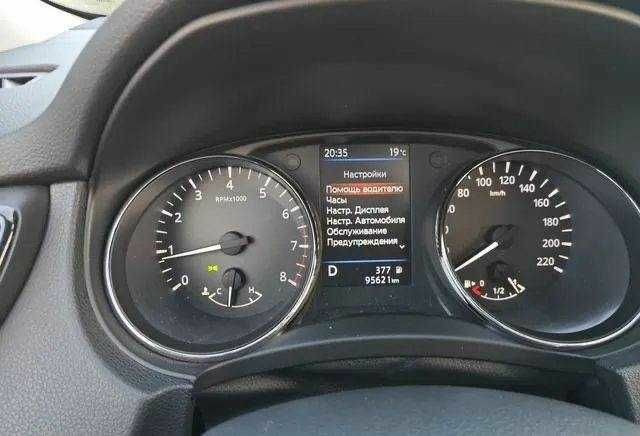 Чорний Ніссан Rogue, об'ємом двигуна 0 л та пробігом 96 тис. км за 19000 $, фото 16 на Automoto.ua