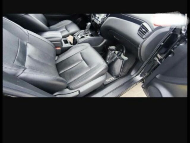 Черный Ниссан Rogue, объемом двигателя 2 л и пробегом 120 тыс. км за 16000 $, фото 6 на Automoto.ua