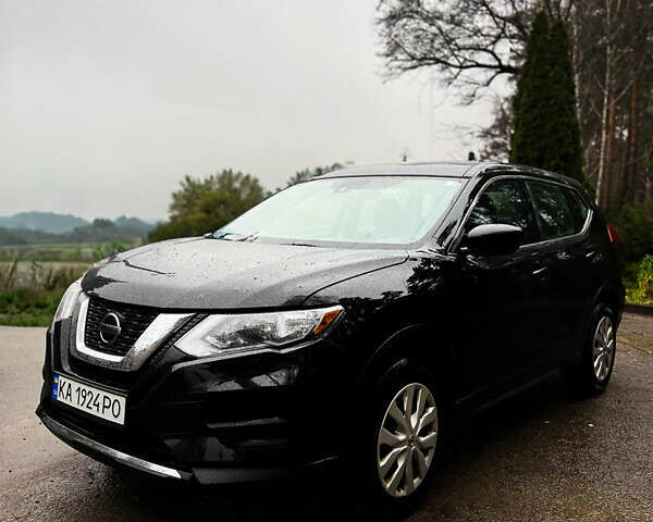 Черный Ниссан Rogue, объемом двигателя 2.49 л и пробегом 135 тыс. км за 15900 $, фото 1 на Automoto.ua
