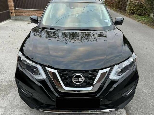 Черный Ниссан Rogue, объемом двигателя 2.5 л и пробегом 100 тыс. км за 12000 $, фото 2 на Automoto.ua