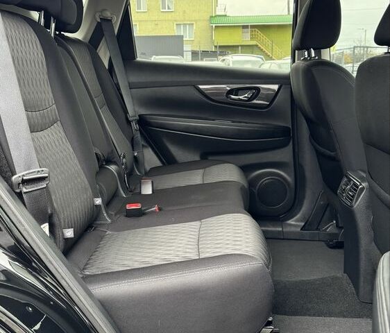 Черный Ниссан Rogue, объемом двигателя 2.5 л и пробегом 123 тыс. км за 16600 $, фото 18 на Automoto.ua