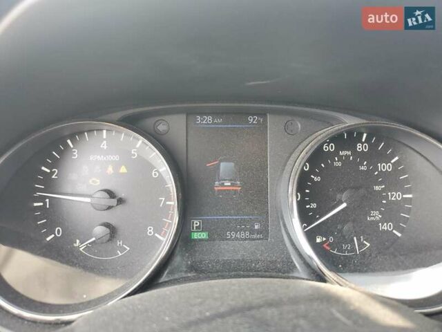 Чорний Ніссан Rogue, об'ємом двигуна 2.49 л та пробігом 95 тис. км за 2000 $, фото 8 на Automoto.ua