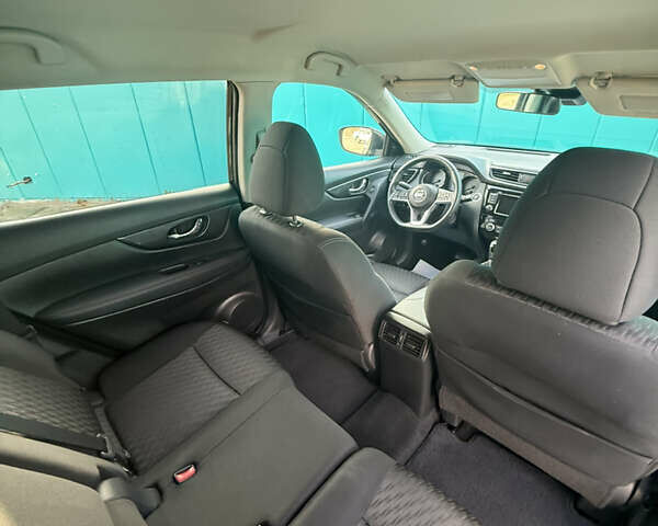 Черный Ниссан Rogue, объемом двигателя 2.49 л и пробегом 76 тыс. км за 15200 $, фото 15 на Automoto.ua