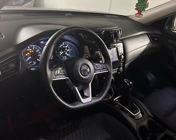 Черный Ниссан Rogue, объемом двигателя 2.49 л и пробегом 52 тыс. км за 16500 $, фото 4 на Automoto.ua