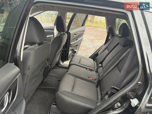 Черный Ниссан Rogue, объемом двигателя 2.5 л и пробегом 171 тыс. км за 12800 $, фото 12 на Automoto.ua