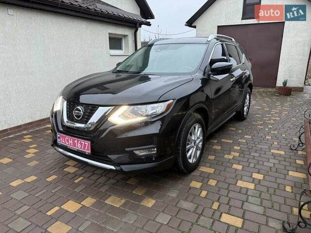 Черный Ниссан Rogue, объемом двигателя 2.49 л и пробегом 139 тыс. км за 14800 $, фото 6 на Automoto.ua