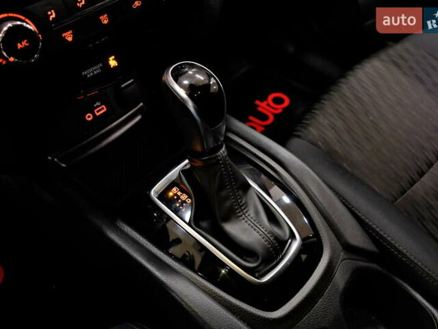 Чорний Ніссан Rogue, об'ємом двигуна 2.5 л та пробігом 79 тис. км за 15700 $, фото 46 на Automoto.ua