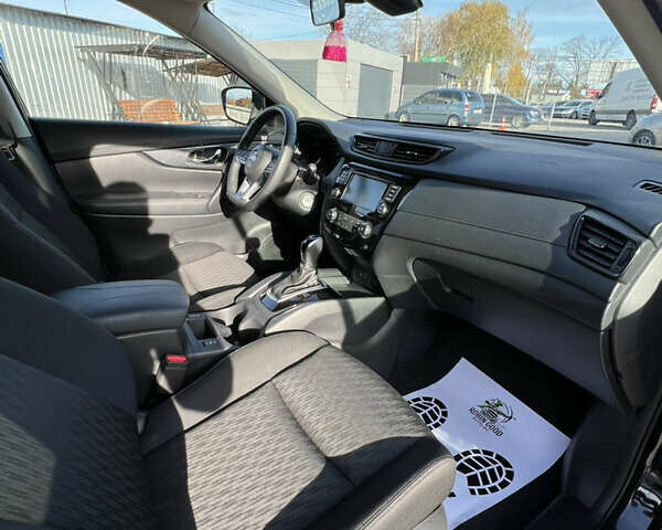 Чорний Ніссан Rogue, об'ємом двигуна 2.49 л та пробігом 57 тис. км за 16000 $, фото 21 на Automoto.ua