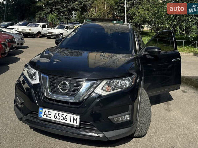 Черный Ниссан Rogue, объемом двигателя 2.5 л и пробегом 82 тыс. км за 17750 $, фото 1 на Automoto.ua