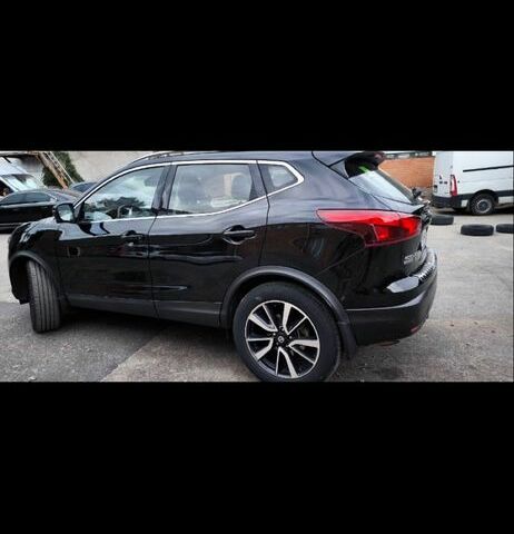 Черный Ниссан Rogue, объемом двигателя 2 л и пробегом 120 тыс. км за 16000 $, фото 2 на Automoto.ua