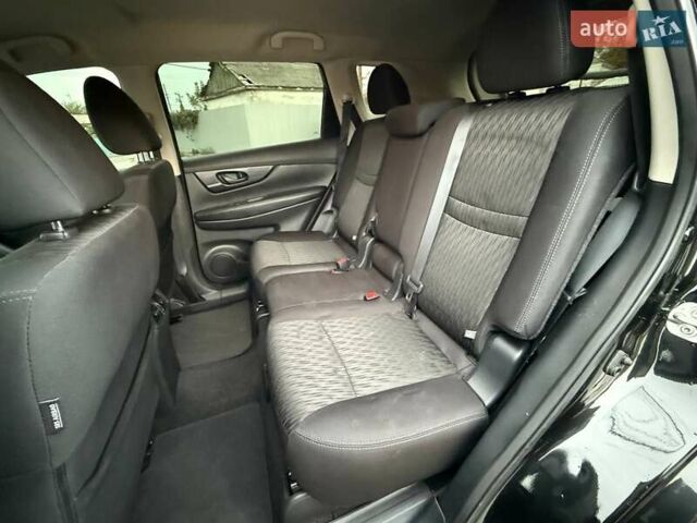 Черный Ниссан Rogue, объемом двигателя 2.49 л и пробегом 129 тыс. км за 13700 $, фото 47 на Automoto.ua