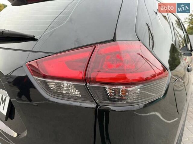 Черный Ниссан Rogue, объемом двигателя 2.49 л и пробегом 129 тыс. км за 13700 $, фото 17 на Automoto.ua