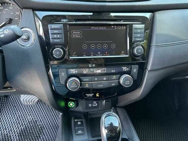 Черный Ниссан Rogue, объемом двигателя 2.5 л и пробегом 64 тыс. км за 13300 $, фото 12 на Automoto.ua