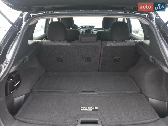 Черный Ниссан Rogue, объемом двигателя 2 л и пробегом 150 тыс. км за 12500 $, фото 12 на Automoto.ua