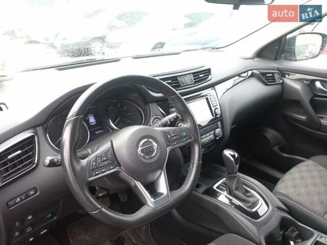 Черный Ниссан Rogue, объемом двигателя 2 л и пробегом 150 тыс. км за 12500 $, фото 10 на Automoto.ua
