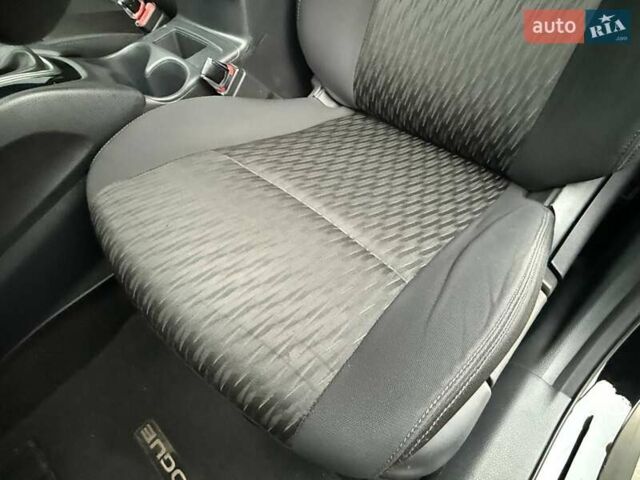 Черный Ниссан Rogue, объемом двигателя 2.49 л и пробегом 129 тыс. км за 13700 $, фото 25 на Automoto.ua