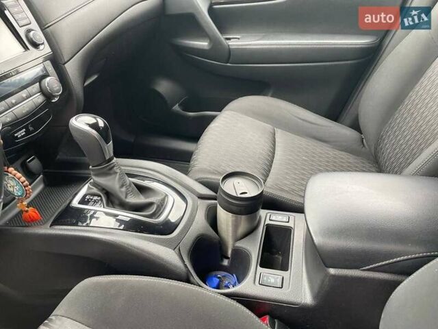 Чорний Ніссан Rogue, об'ємом двигуна 2.49 л та пробігом 127 тис. км за 16200 $, фото 16 на Automoto.ua