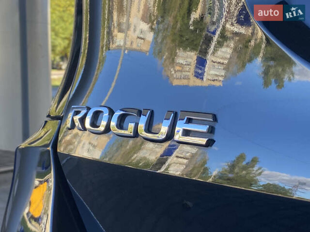 Черный Ниссан Rogue, объемом двигателя 2.49 л и пробегом 112 тыс. км за 16200 $, фото 21 на Automoto.ua