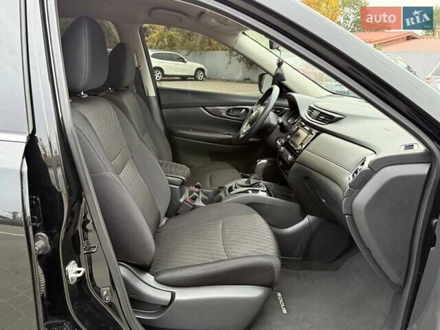 Черный Ниссан Rogue, объемом двигателя 2.49 л и пробегом 129 тыс. км за 13700 $, фото 57 на Automoto.ua