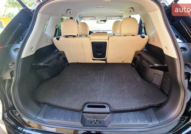 Черный Ниссан Rogue, объемом двигателя 2.49 л и пробегом 49 тыс. км за 16200 $, фото 8 на Automoto.ua