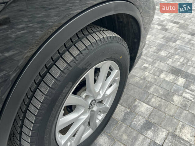 Черный Ниссан Rogue, объемом двигателя 2.5 л и пробегом 92 тыс. км за 16200 $, фото 23 на Automoto.ua