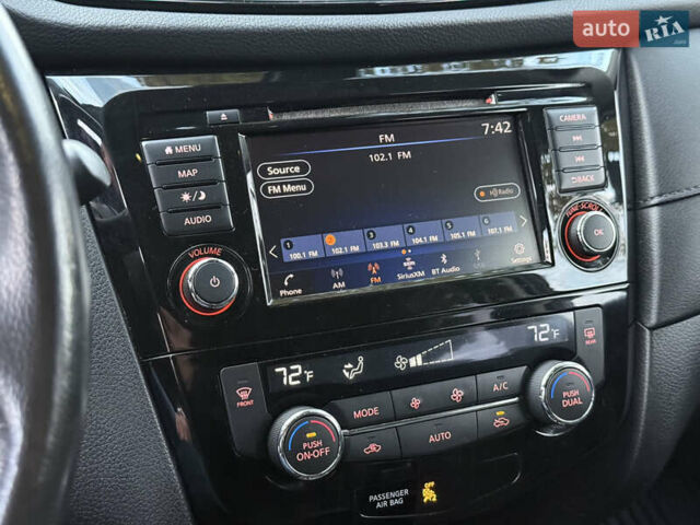 Черный Ниссан Rogue, объемом двигателя 2.49 л и пробегом 143 тыс. км за 17499 $, фото 27 на Automoto.ua