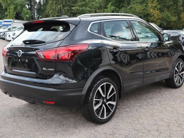 Черный Ниссан Rogue, объемом двигателя 2 л и пробегом 50 тыс. км за 4000 $, фото 3 на Automoto.ua