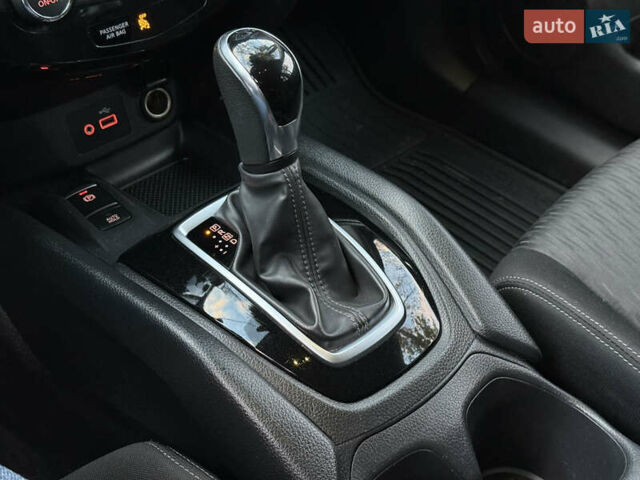 Черный Ниссан Rogue, объемом двигателя 2.49 л и пробегом 143 тыс. км за 17499 $, фото 28 на Automoto.ua